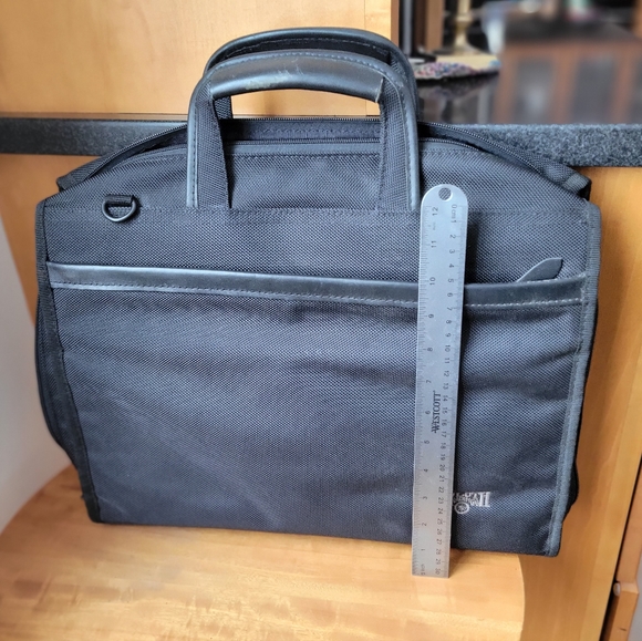 Duluth Trading Co. Brief Case - Picture 11 of 11